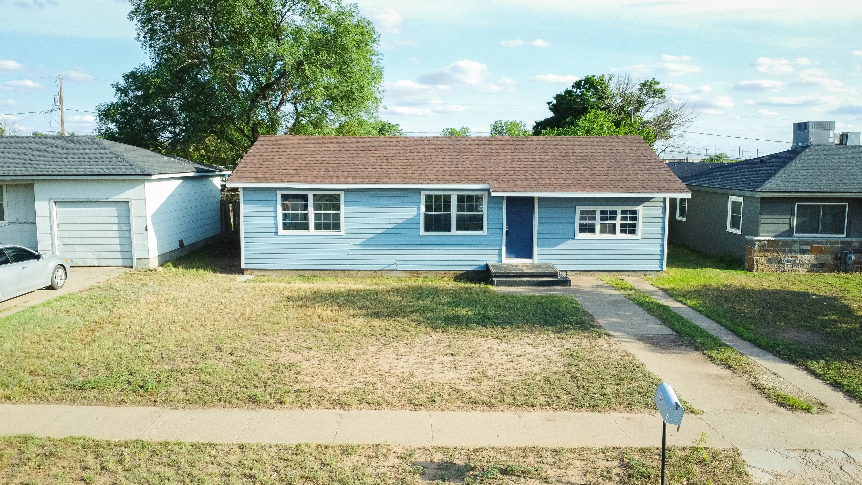 Property main image