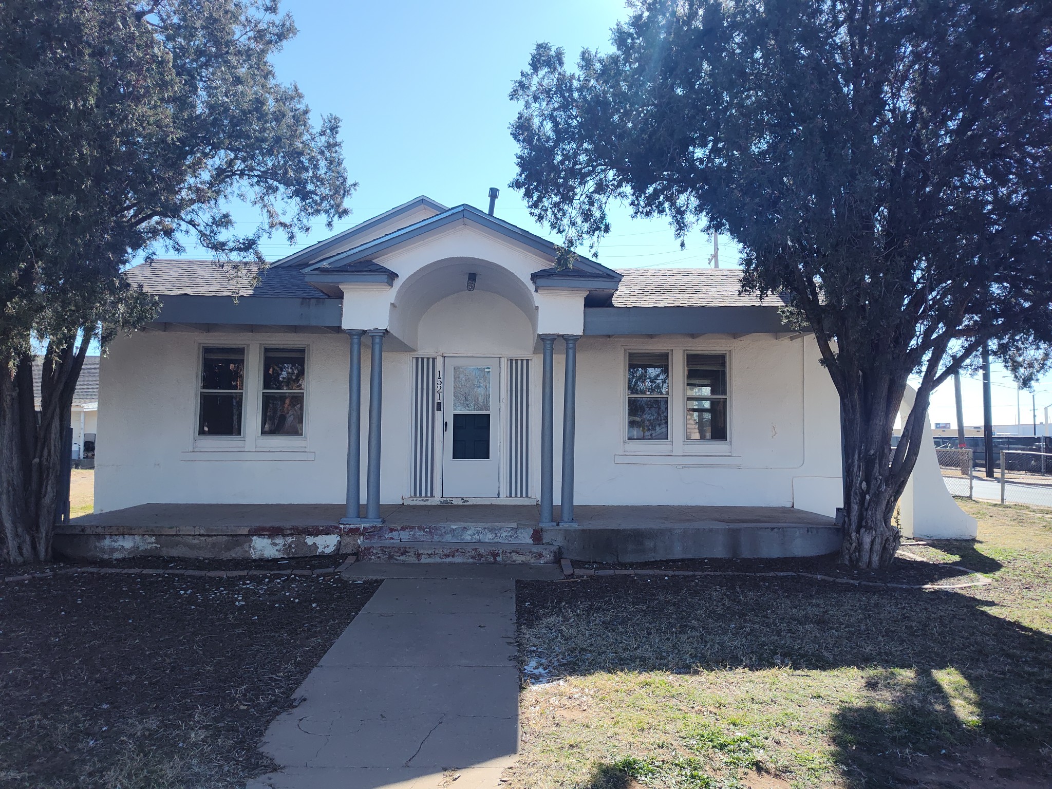 Property main image