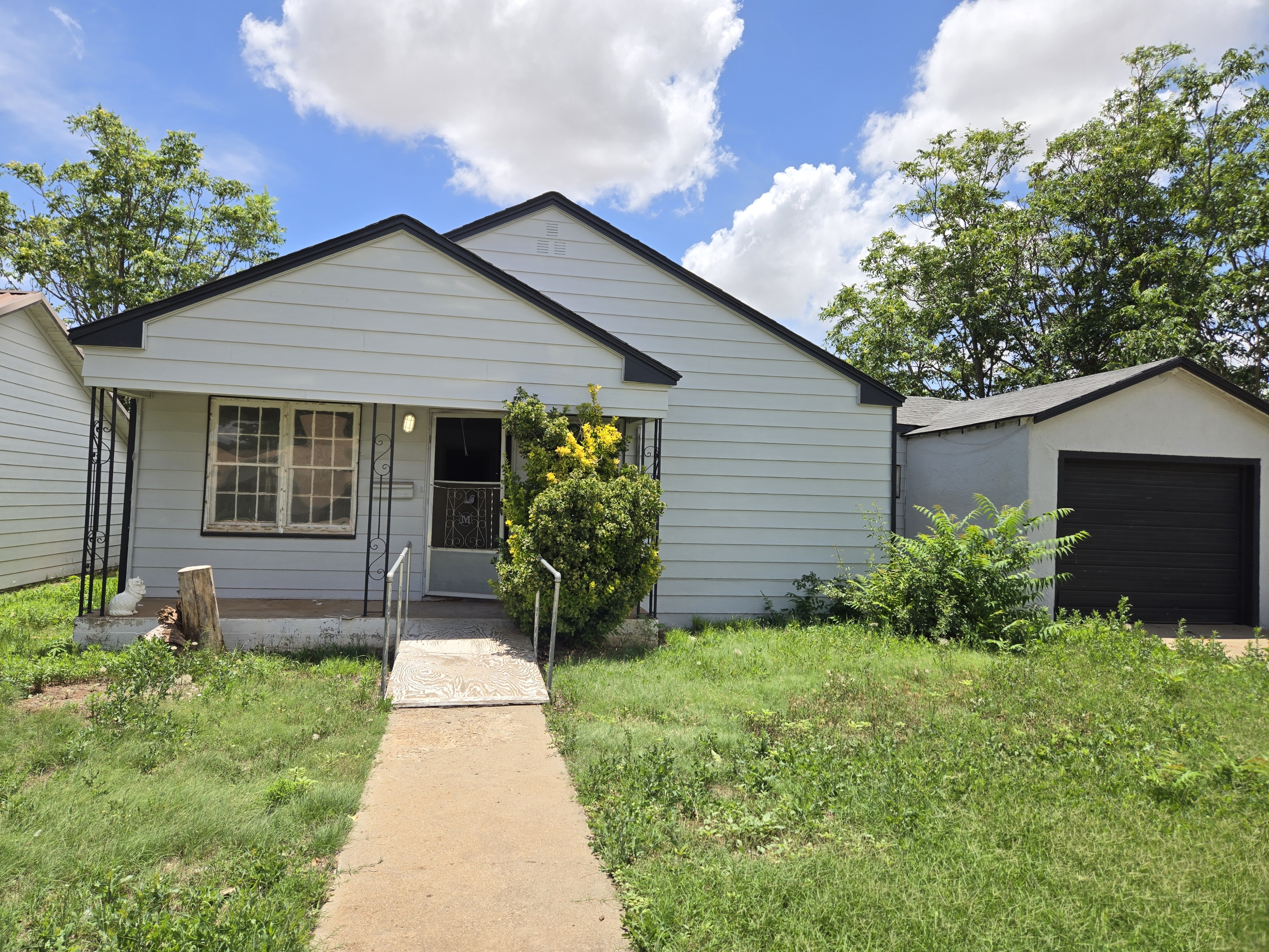 616 East 13th Street